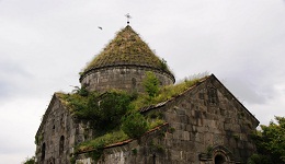 Կաթողիկոսը գործ չունի լեռներում գտնվող վանքերի և եկեղեցիների հետ