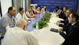 Հանդիպում հասարակական կազմակերպությունների ներկայացուցիչների հետ