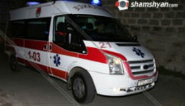 Խոշոր ու ողբերգական ավտովթար Գյումրիում. մարդատար Ford Transit-ը բախվել է էլեկտրասյանը, կա 1 զոհ, 8 վիրավոր